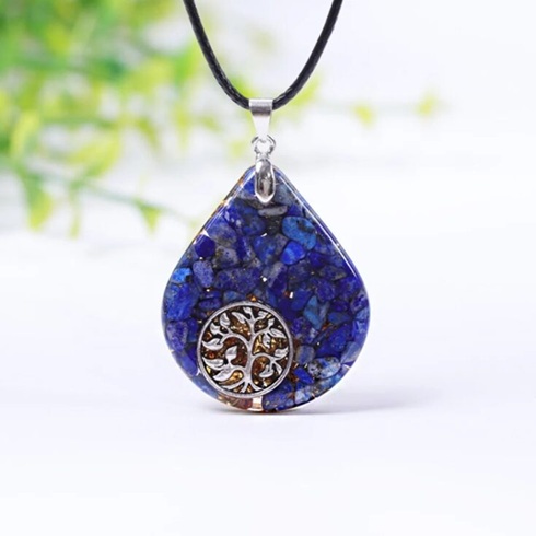 Blauer Lapislazuli Tropfen mit Lebensbaum